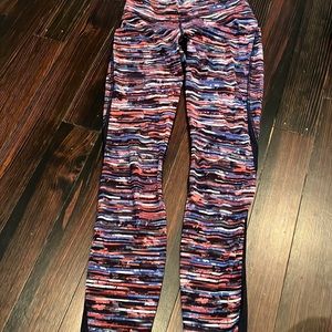 Lululemon size 4 R8 7/8 length